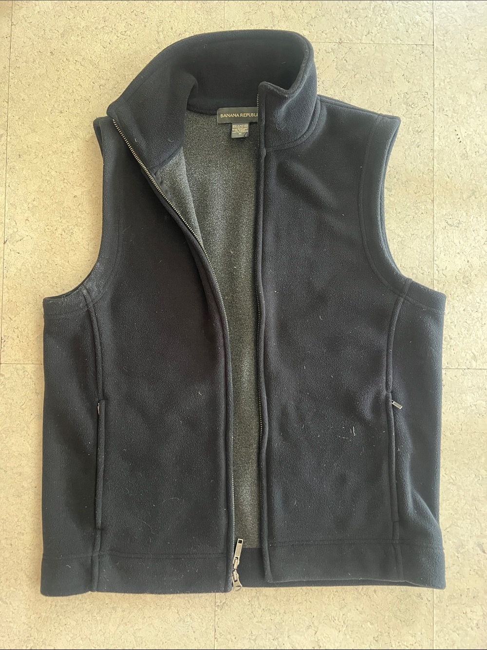 Banana Republic Men's Black Fleece Zip Vest